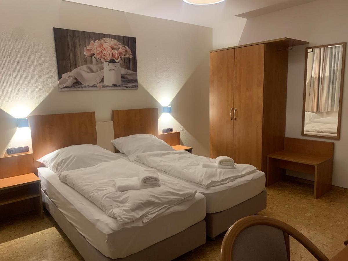 Hotel Gold'Ne Krone Опенхайм Екстериор снимка