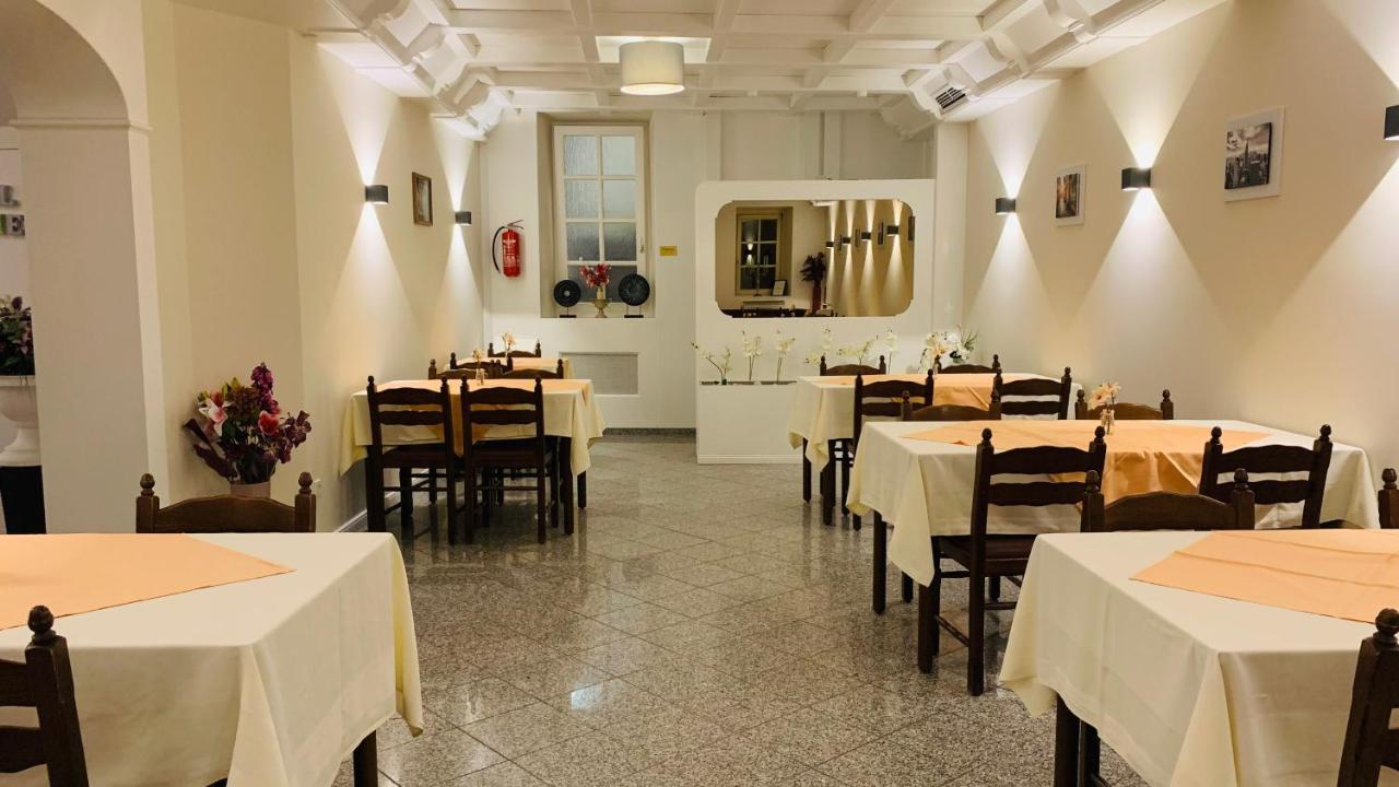 Hotel Gold'Ne Krone Опенхайм Екстериор снимка