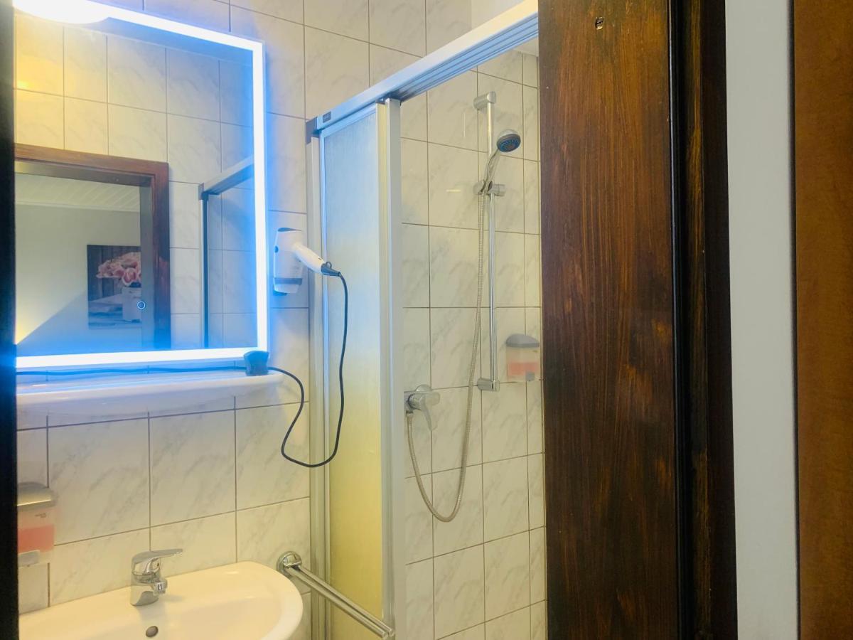 Hotel Gold'Ne Krone Опенхайм Екстериор снимка