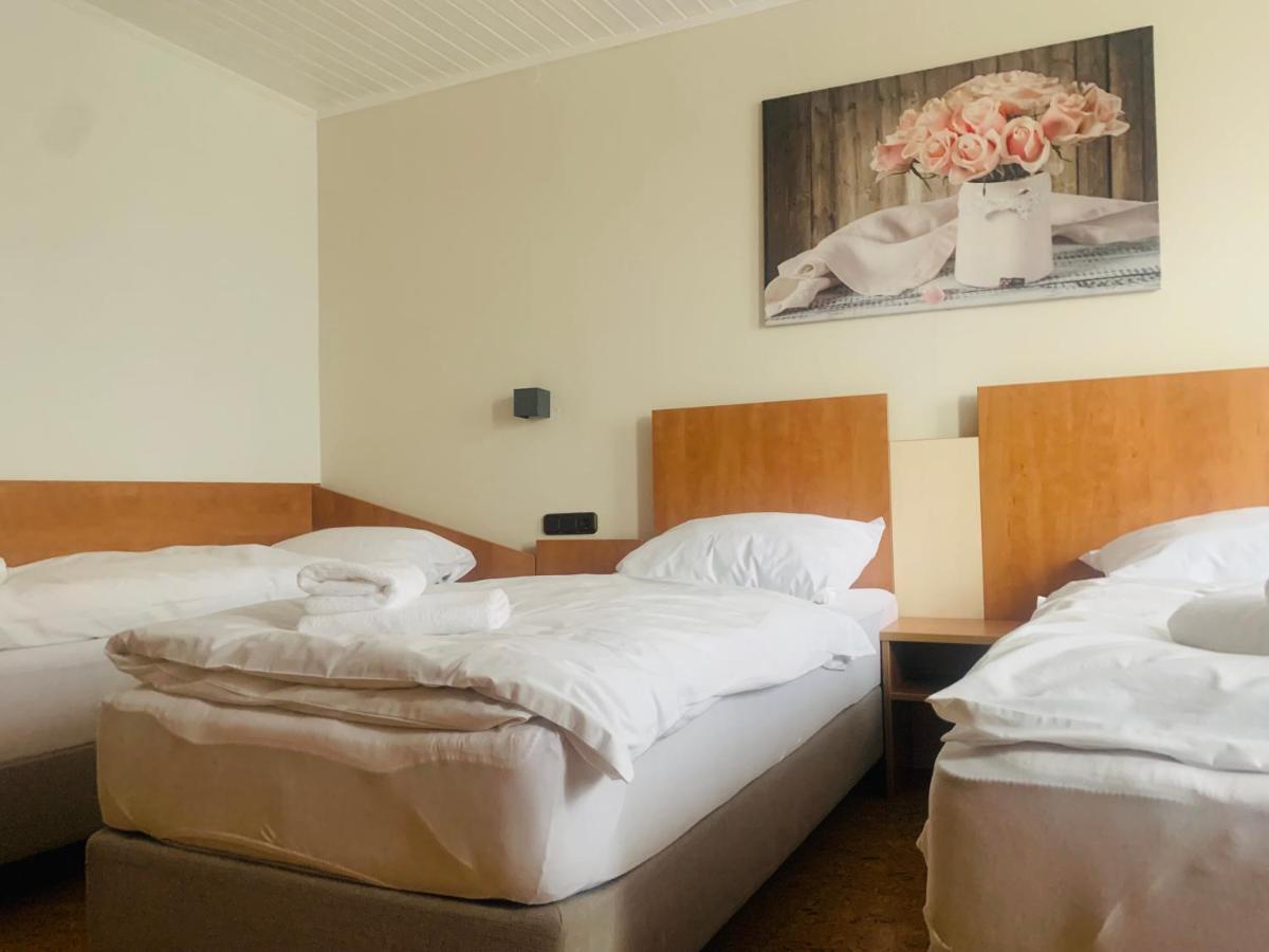 Hotel Gold'Ne Krone Опенхайм Екстериор снимка