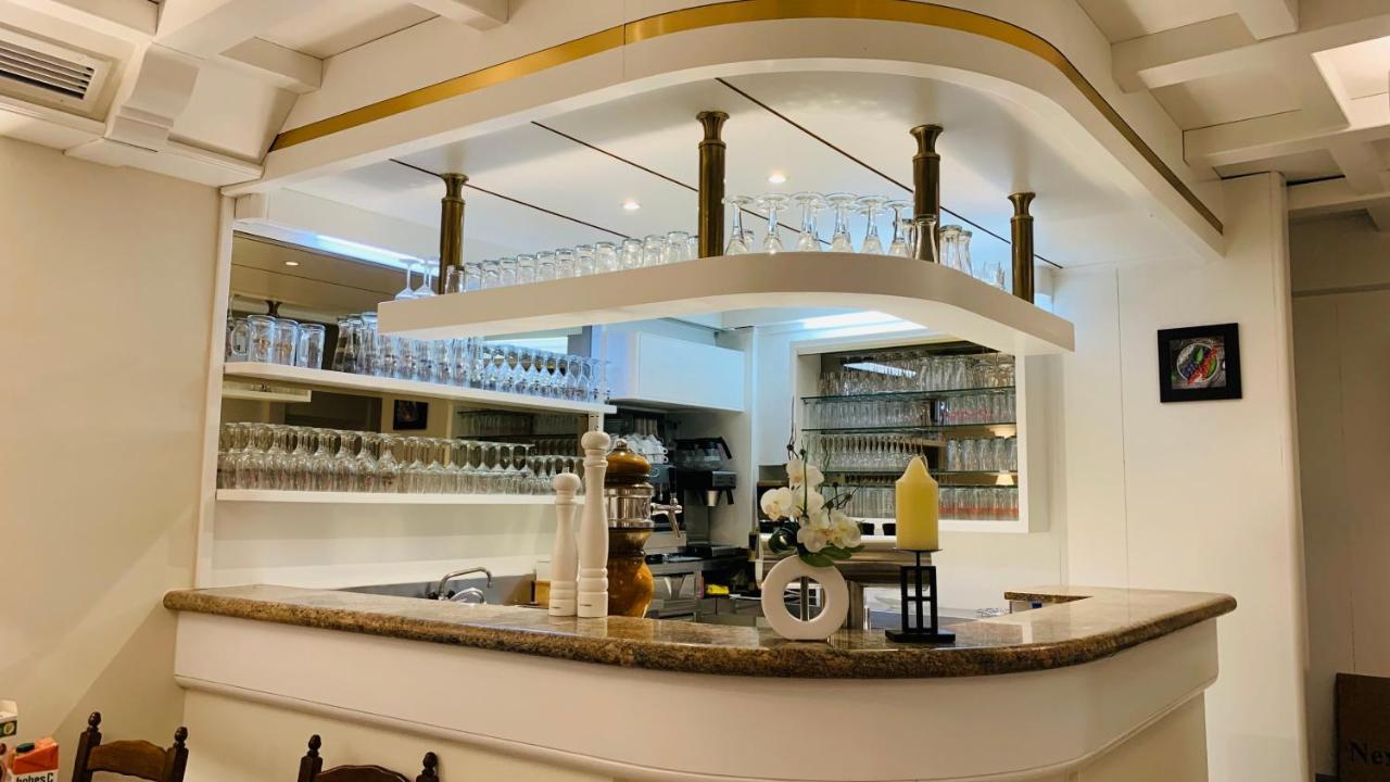 Hotel Gold'Ne Krone Опенхайм Екстериор снимка